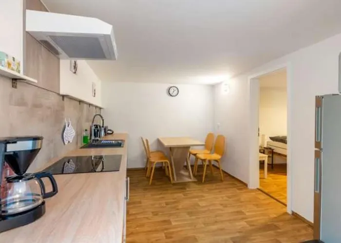 Grosse Mitten In Bad * 贝尔泽格